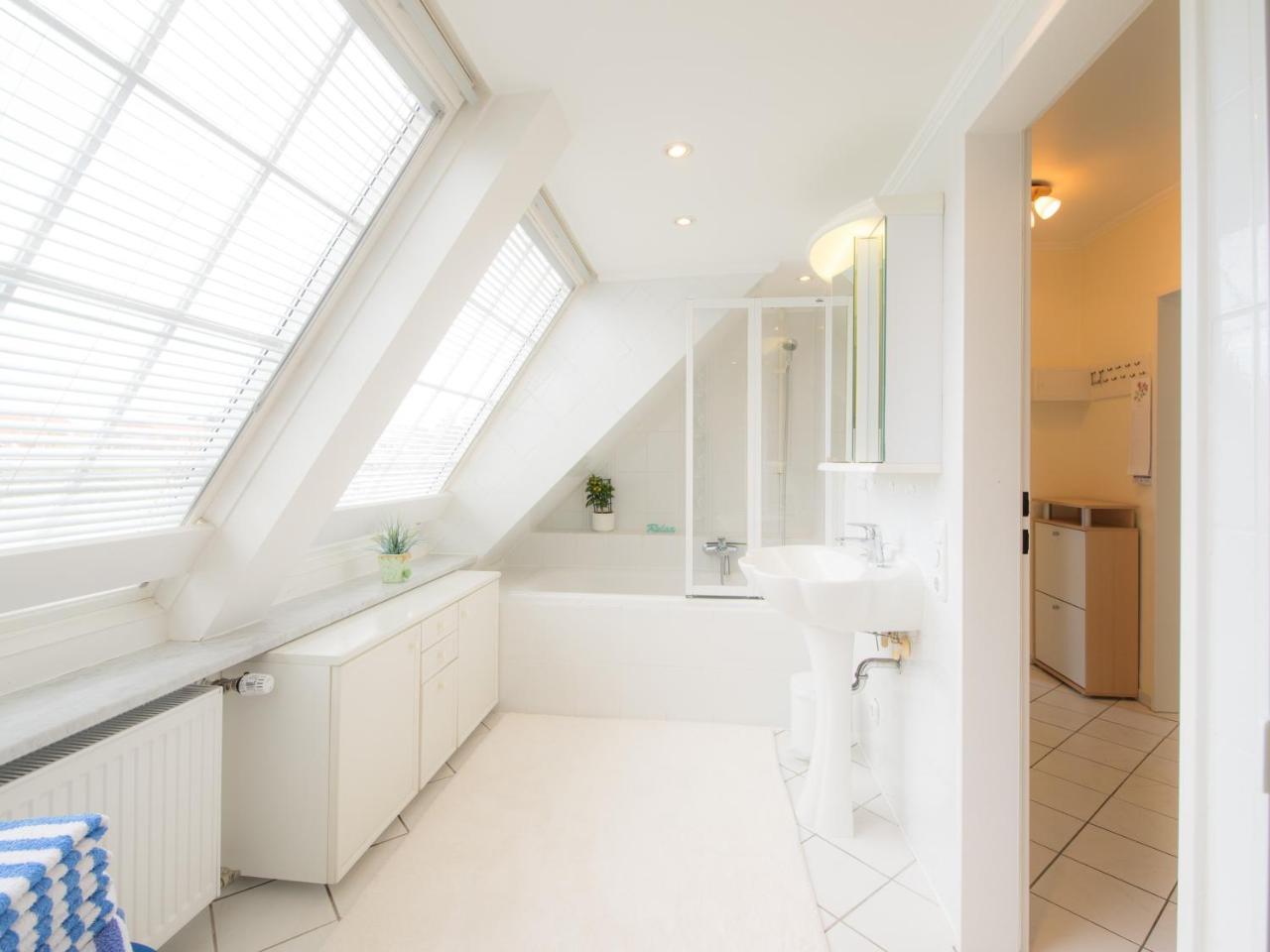 Haus Regina Apartment ทิมเมนดอร์เฟอร์ ชตรันด์ ภายนอก รูปภาพ