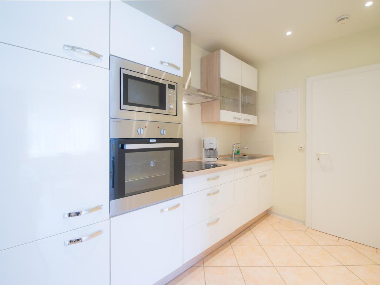 Haus Regina Apartment ทิมเมนดอร์เฟอร์ ชตรันด์ ภายนอก รูปภาพ